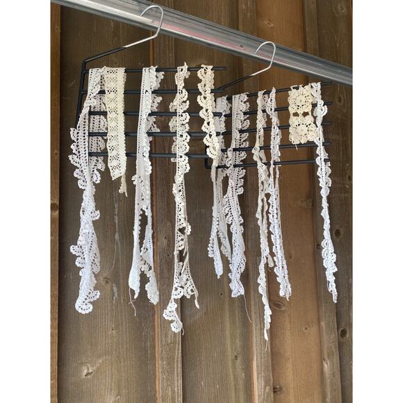 VINTAGE Hand Made LACE TRIM BULK LOT SEWING CRAFT DOLL CLOTHES Edgings Cream Wht - Picture 11 of 16